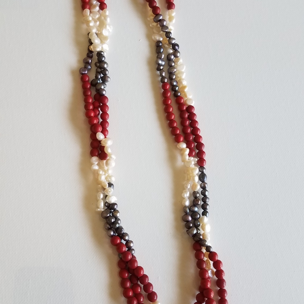 Beaded USA color necklace